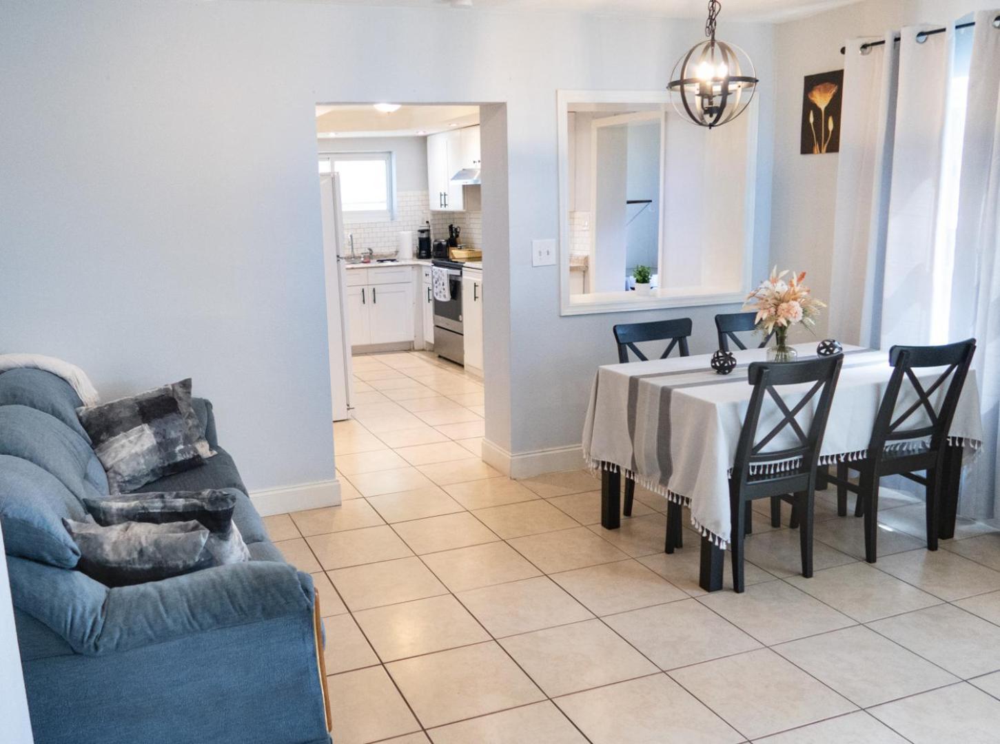 Cozy Home Near Busch Gardens Adventure Island And Usf Tampa Bagian luar foto